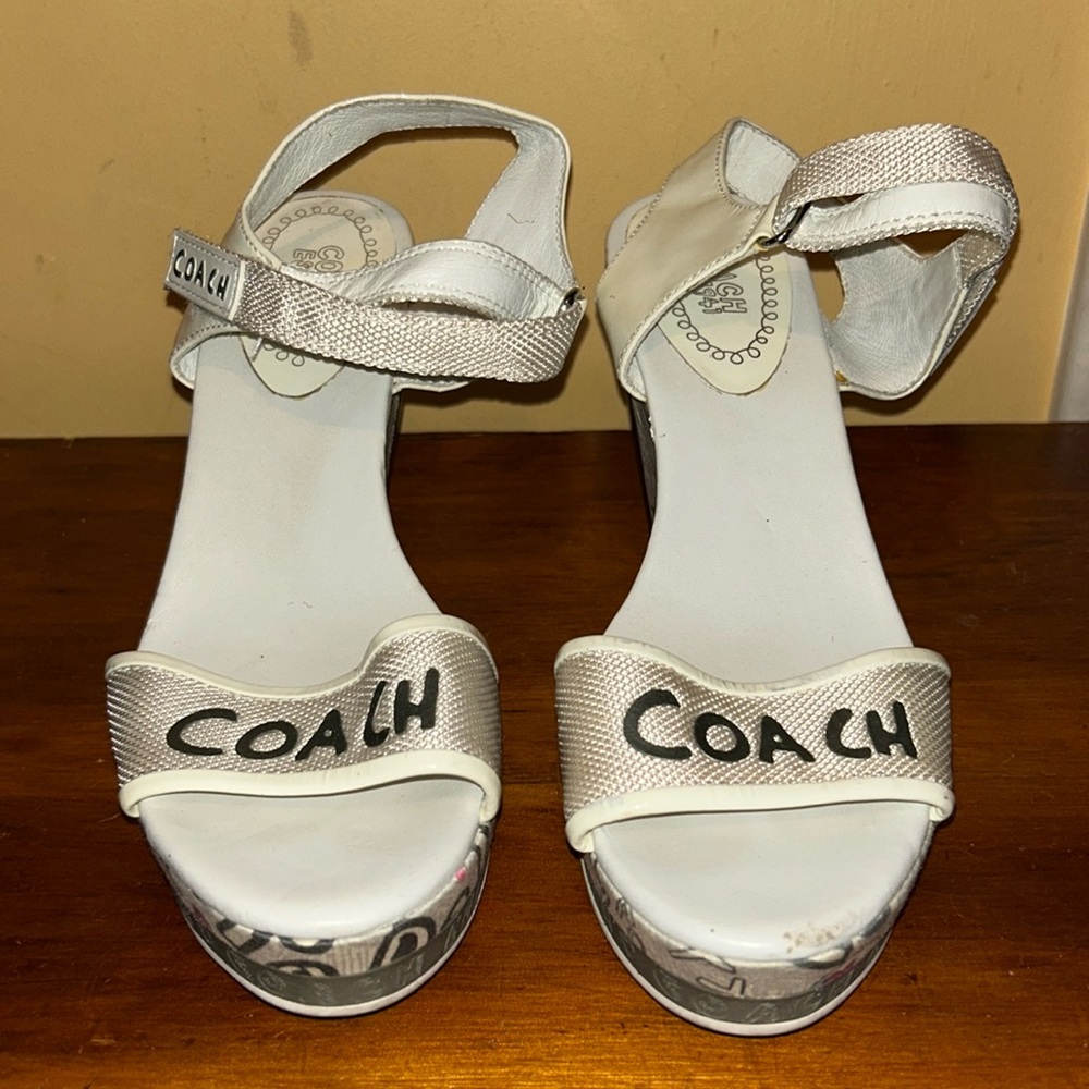 Vintage Coach Poppy Wedges